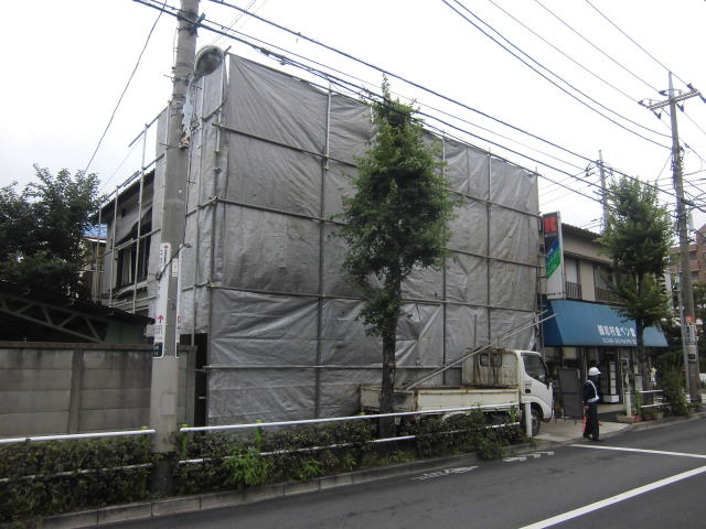 養生シートの設置